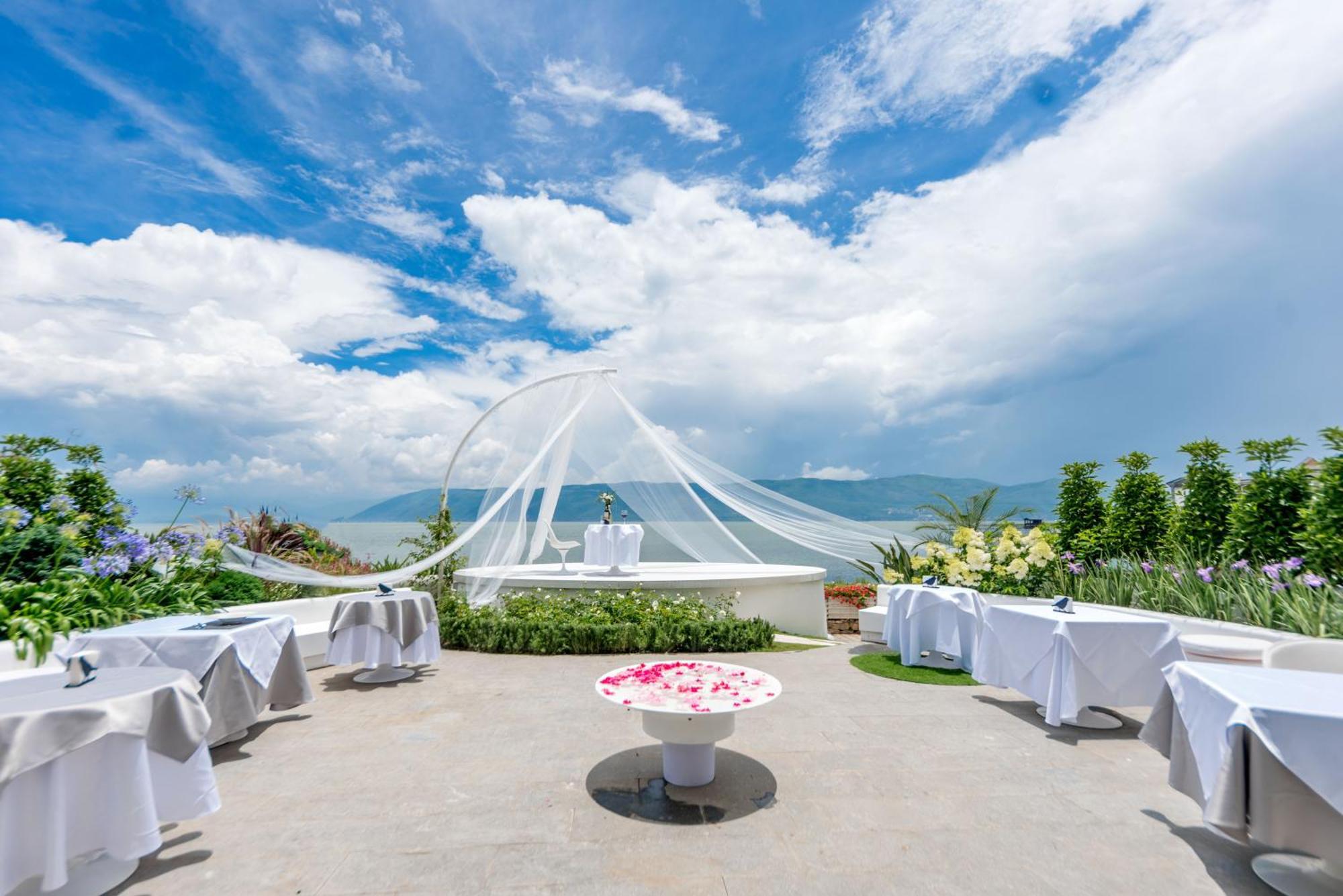 Dali Nest Secret Garden Lake View Inn エクステリア 写真
